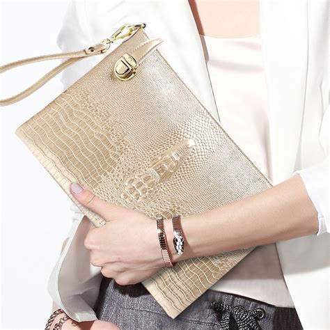 oversized clutch bags for women.